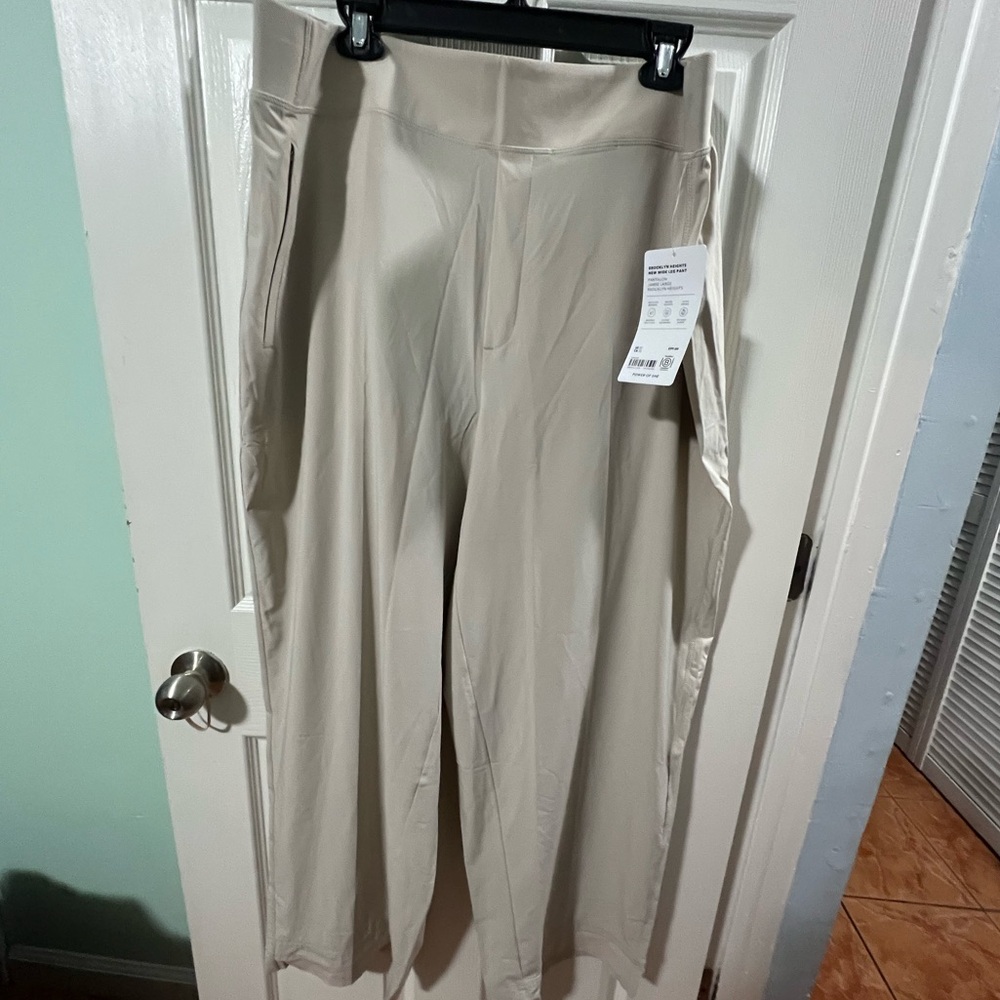 Athleta Brooklyn Heights Wide Leg Woman's Pant, Size 20. NWT